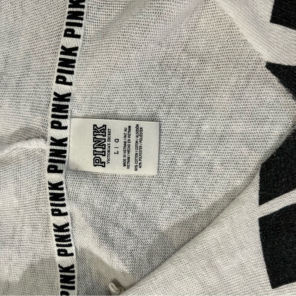 VS long sleeve shirt